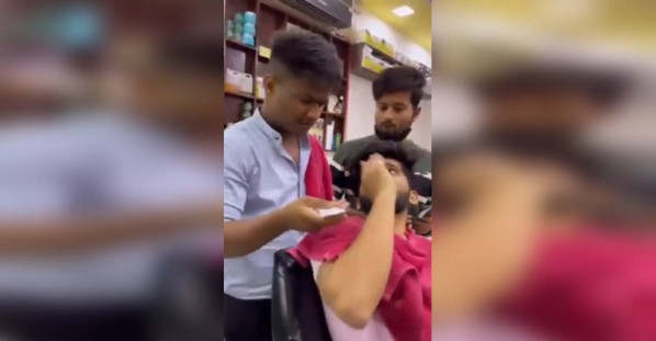 मजेदार मिम  विनोद....