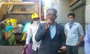 कर्मचाऱ्यांची कोरोनावर गाण्यातून जनजागृती.