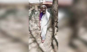 आजींचा आनंद बघा.. आवडला तर नक्की शेअर करा ️