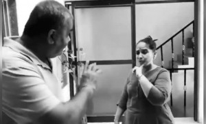 घरातले वातावरण आनंदी ठेवण्यासाठी घरातल्या प्रत्येक व्यक्तीने असे आनंदी रहाणे गरजेचे असते