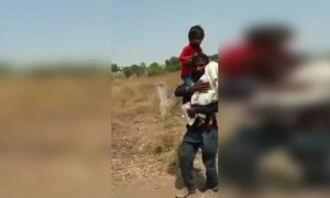 फूल ना फुलाची पाकळी म्हणून मदत करत चला माणसातच देव आहे