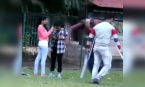 या मुलींना काही समजलं नाही..