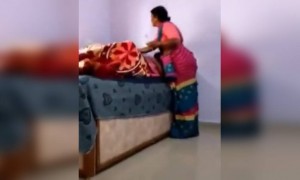 पोरांचं काय खर नाही आता.. हॉस्टेलवरची पोरं घरी गेल्यावर ...