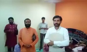सुरेश जाधव आणि यशवंत सुरेश जाधव ह्यांनी सादर केला कोरोना जागृतीचा पोवाडा