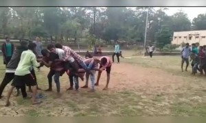 कोणी कोणी खेळला आहे हा खेळ..