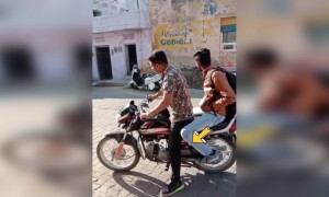 मित्र असेच असतात, पण मजा मात्र यांच्यामुळेच येते..