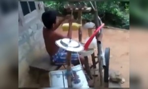 कला ही परिस्थिती बघून येत नाही...