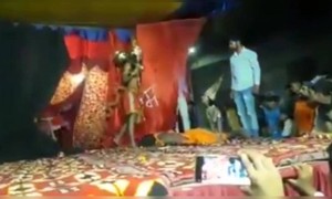 पहिलाची काहीतरी दुश्मनी होती असणार...