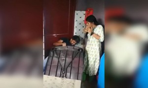 बायकोची मदत केली फक्त.. आता याला काय मिळणार खायला कमेंट मध्ये नक्की सांगा..