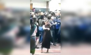 कोणत्या प्रकारचा डान्स आहे..?? सांगा जरा