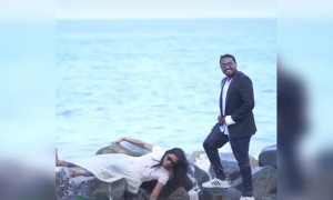 प्री-वेडिंग फोटोशूट... बिचारी नवरी