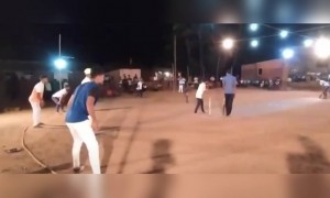 भावाची फिल्डिंग एकदा बघाच..!!