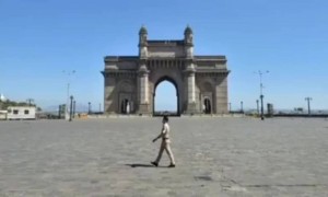 कोरोना च्या लढाईत महाराष्ट्रातील युवक आणि युवतींनी मिळून बनवलेला हा व्हिडीओ नक्की पहा..