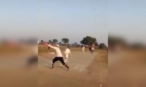 आस कुठं असतं का यार