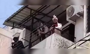 एका लग्नाची गोष्ट... पोलिसांनी मानले आभार..