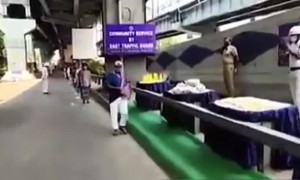 पोलिसांचे हे कर्तव्य खरंच प्रेरणादायक आहे...