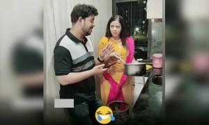 घे घे अजून गरम चहा घे..!!