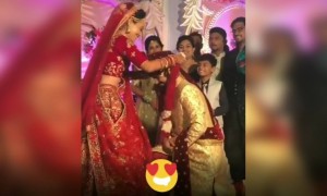 प्रत्येक couples च असे स्वप्न असतं की आपण पण असं काहीस खास करू..!!️