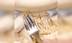 चॉकलेट कप केक कसा बनवायचा पहा