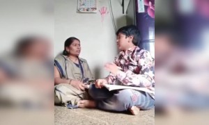 गाव आणि शहर मधील फरक एकदा एका व्हिडीओ आवडल्यास नक्की शेअर करा..!!