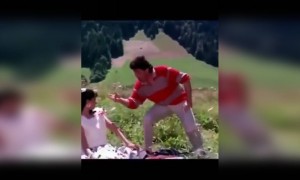 ऋषी कपूर यांचे एक अतिशय लोकप्रिय गाणं पहा..!!