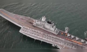 कोरोनाविरुद्ध लढ्यातील योद्ध्यांना नौदलाकडून सॅल्यूट!