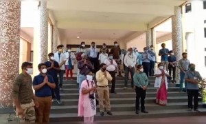 नागपूर मेडिकल कॉलेज येथे भारतीय हवाईदलाचा करोना योद्ध्यांना सलाम