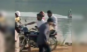 असा एखादा चमत्कार आमच्या Area मध्ये ही होऊदे..!!