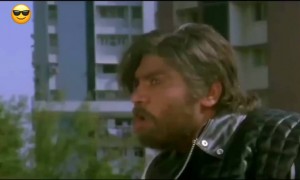 दे धक्का