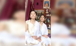 नाम स्वामींचे येता माझ्या ठाई रे श्री स्वामी समर्थांचा प्रकट दिन त्या निमित्ताने या भगिनींच स्वामींच्या चरणी वंदन