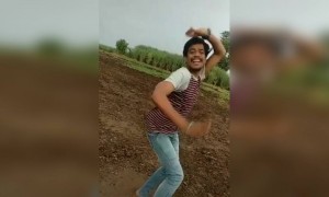 लावणीवाली पण तुझा समोर फिकी पडली खरंच कडक भावा