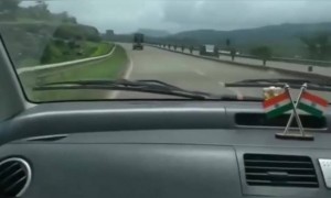 मी गावी चाललो आहे