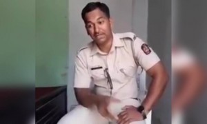 खूप छान कविता #खाकी माझी जात आहे....