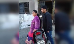 असे किती मित्र बरबाद झाले त्यांना शेअर करा.