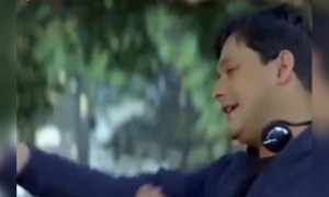 लक्ष कुठे आहे