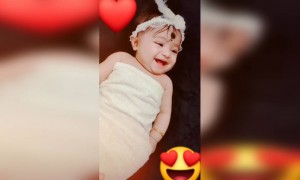 या गोड बाळाचे हासणे तुम्हाला नक्की आवडेल..!!!