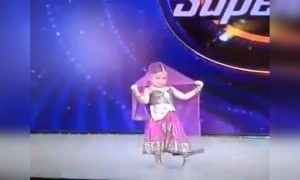 मैंय्या यशोदा,ये तेरा कन्हैय्या... सुंदर डान्स..😍