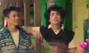 ऐकायचं आहे, रागवायचे आहे, मनवायचे आहे, हसायचं आहे, रडवायचं आहे जिवनातील प्रत्येक क्षण..तुझ्या सोबत घालवायचे आहे..