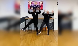 खूप मजेदार जोडी...