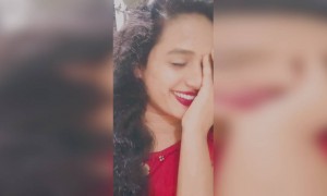 सुंदर मुलगी