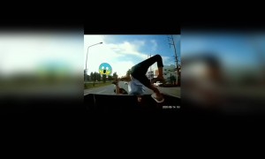 वाहन चालवताना सतर्क रहा....