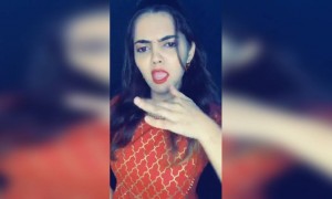 जिथे मी रुसावे... तिथे तू असावे !