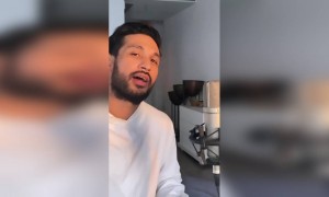 जारा जरा बेहकता हे...