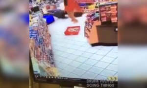 पकडलाच 😂