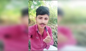 तुम्ही हसणे ताम्बु शकत नाही.....